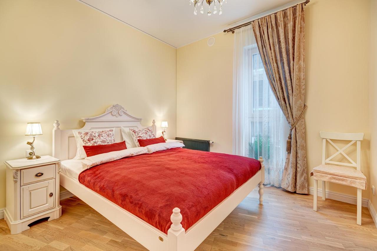 Happy Inn Classical Style, Self Check-In, Parking In The Underground Garage VNO Esterno foto