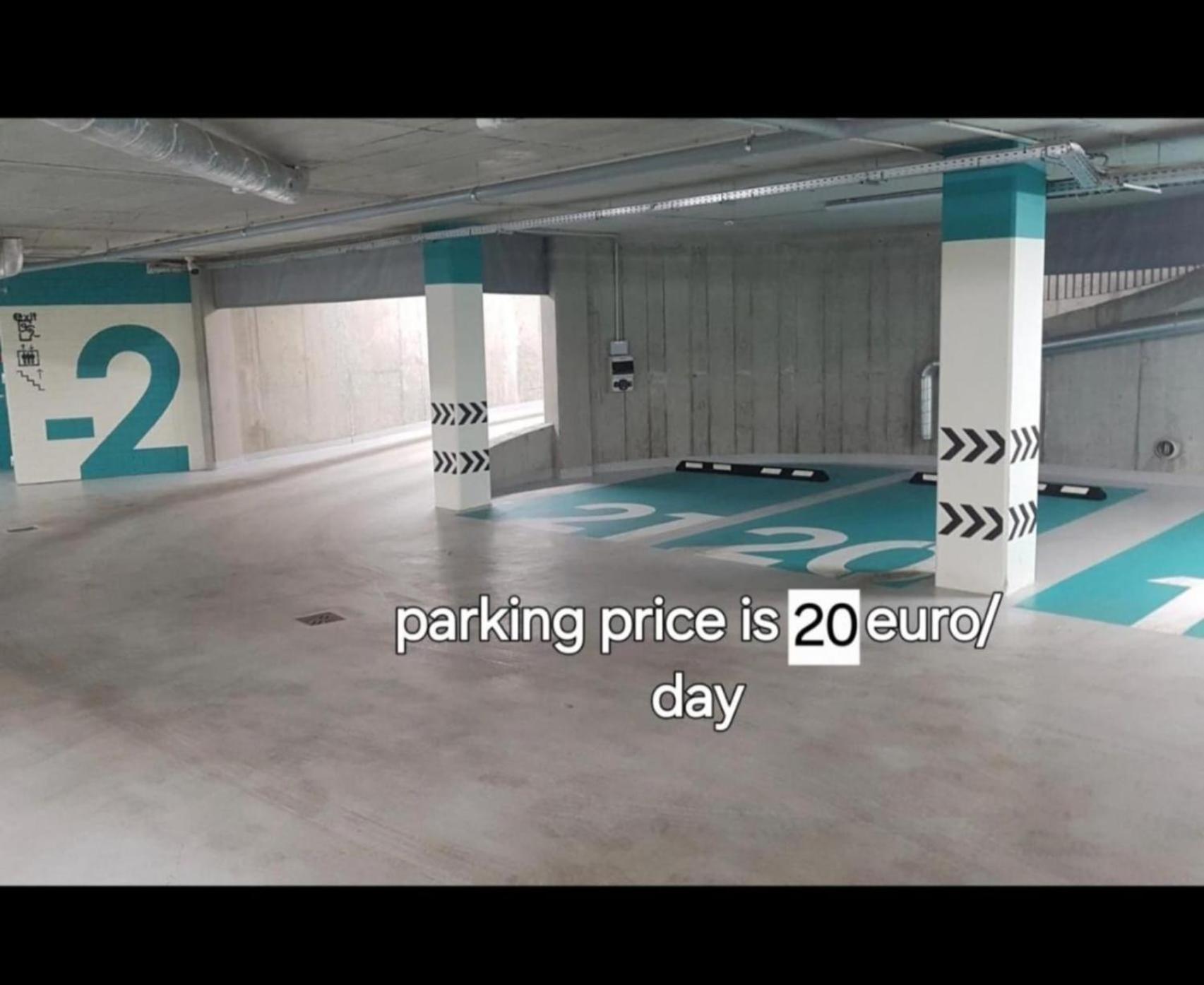 Happy Inn Classical Style, Self Check-In, Parking In The Underground Garage VNO Esterno foto